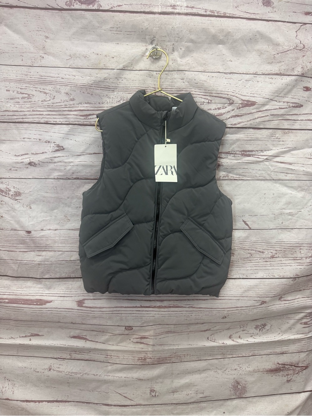 ZARA Boys Puffer Vest in Charcoal Gray Size 4-5 Years